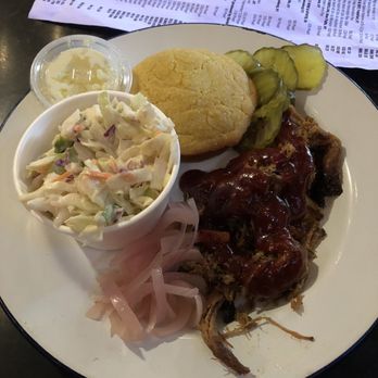 The Stave - BBQ Plate - Southern Near Me - Frankfort, Kentucky