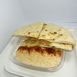 Forbes Gyro - Hummus with pita bread
