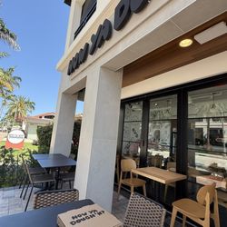 How Ya Dough'n Pizza - Outdoor