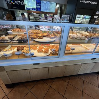 Paris Baguette - baked goods - Bakeries Near Me - Glendale, California Paris Baguette - baked goods - Bakeries Near Me - Glendale, California