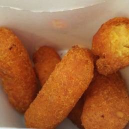 Mac n' Cheetos: mac n' cheese covered with crispy Cheetos flavor and served warm ($2.99 for 5 pcs) Mac n' Cheetos: mac n' cheese covered with crispy Cheetos flavor and served warm ($2.99 for 5 pcs)