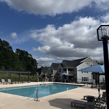 Southern Pines Reserve - Pool - Apartments Near Me - Aberdeen, North Carolina