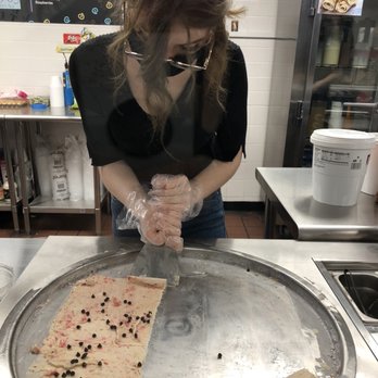 Frost N' Roll - This is how they make it! On an Antistove- how awesome! - Desserts Near Me - Las Vegas, Nevada Frost N' Roll - This is how they make it! On an Antistove- how awesome! - Desserts Near Me - Las Vegas, Nevada
