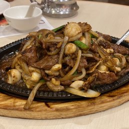 Beef with mushroom sizzling plate $18.00