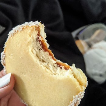 Casa Del Alfajor - Not usually into filling but these are done perfectly! - Coffee & Tea Near Me - Concord, California