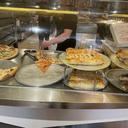 Dominic's Pizza