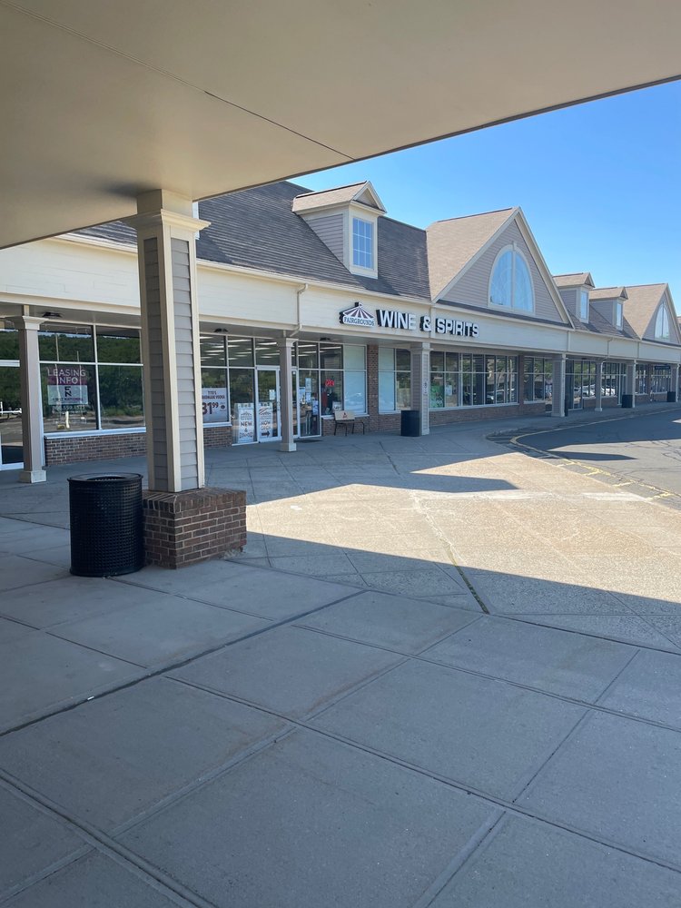 FAIRGROUNDS WINE & SPIRIT Updated August 2024 11 Reviews 228 S