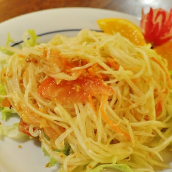 Rachiny - Salade de papaye / Papaya salad / Som tam - Thai Near Me - Paris, 75 Rachiny - Salade de papaye / Papaya salad / Som tam - Thai Near Me - Paris, 75