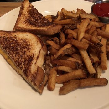 Didi’s Downtown - Grilled cheese and fries - 5/5 - Cheesesteaks Near Me - Frisco, Texas