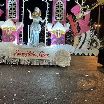 Snowflake Lane - Snowflake lane 2021 - Festivals Near Me - Bellevue, Washington Snowflake Lane - Snowflake lane 2021 - Festivals Near Me - Bellevue, Washington