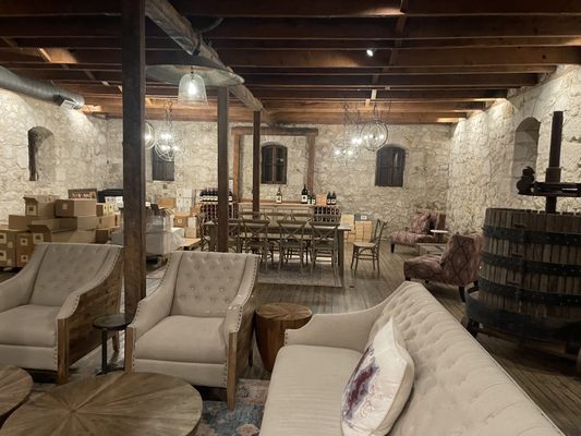 Mayacamas Downtown by null