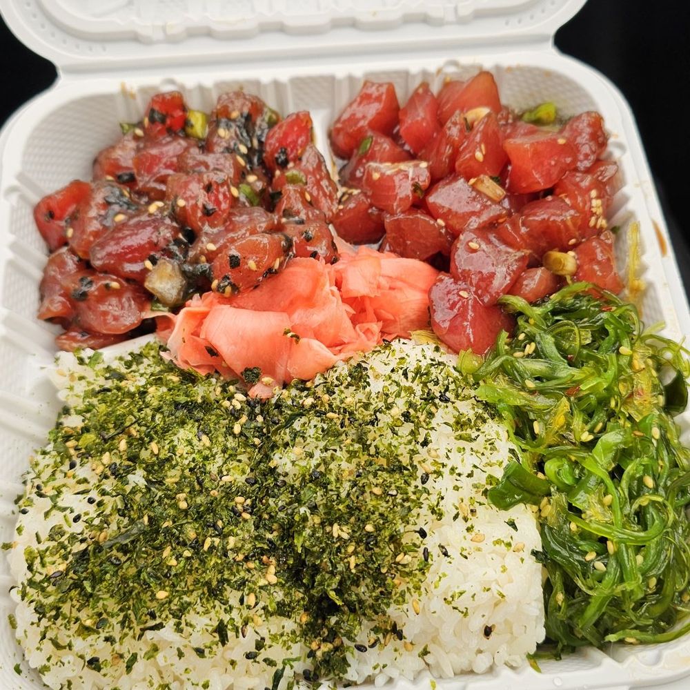 Poke Bowl Regular  Furikake Tuna (left) Ginger Ahi Tuna (right) w/ Rice topped with Furikake, side of pickled ginger & seaweed salad.