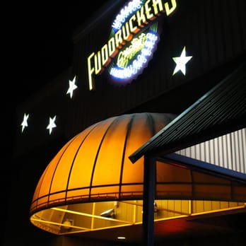 Fuddruckers - Burgers Near Me - Concord, California