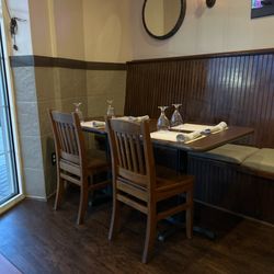 Curry Place - Nice dining area. Intimate.