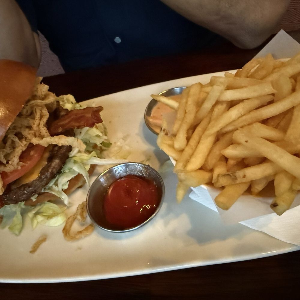 Truxton's American Bistro - All American burger - New American Near Me - Torrance, California Truxton's American Bistro - All American burger - New American Near Me - Torrance, California