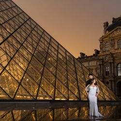 My Photographer in Paris - Night photo session at Louvre museum