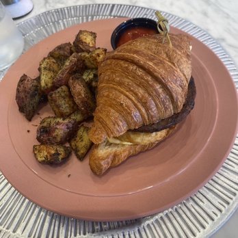 L'Artisane Creative Bakery - VTE croissant - Bakeries Near Me - Coral Gables, Florida L'Artisane Creative Bakery - VTE croissant - Bakeries Near Me - Coral Gables, Florida