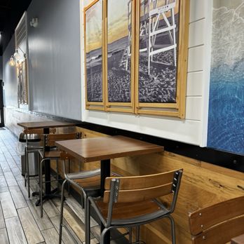 Jersey Mike's Subs - tables and chairs in a restaurant - Sandwiches Near Me - Ft. Lauderdale, Florida