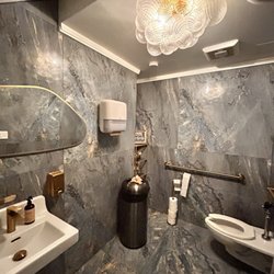 La Farine Pâtisserie et Café - Even the bathroom is nice!