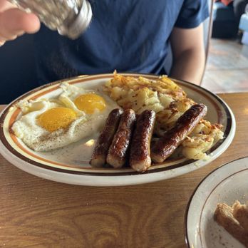 Southgate Grill - American Near Me - Southgate, Michigan