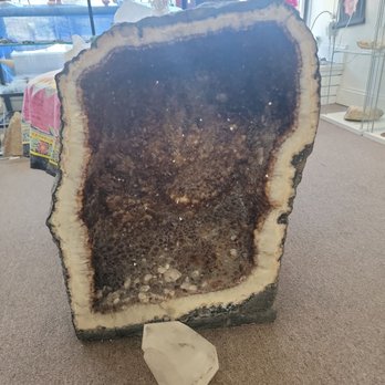 Rina's Rocks - HUGE Citrine Geode from Brazil! - Jewelry Near Me - Hatboro, Pennsylvania Rina's Rocks - HUGE Citrine Geode from Brazil! - Jewelry Near Me - Hatboro, Pennsylvania