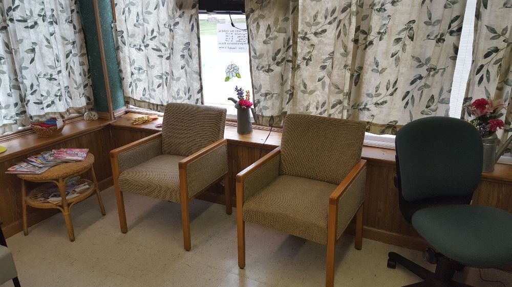 Impressions Hair Logo