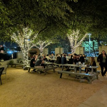 Rodeo Goat - Outside - Burgers Near Me - Dallas, Texas