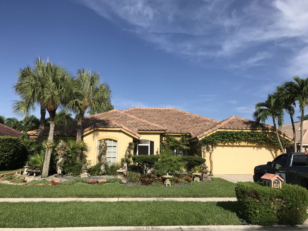 Slide of Mendieta Roofing
