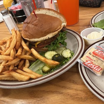 Coral Cafe - Chicken BLTA w/ seasoned fries & an orange Fanta - American Near Me - Burbank, California