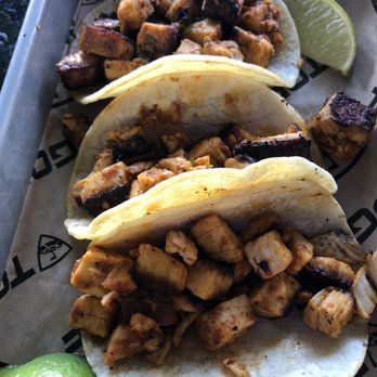Topgolf - Chicken tacos - Golf Near Me - Houston, Texas Topgolf - Chicken tacos - Golf Near Me - Houston, Texas