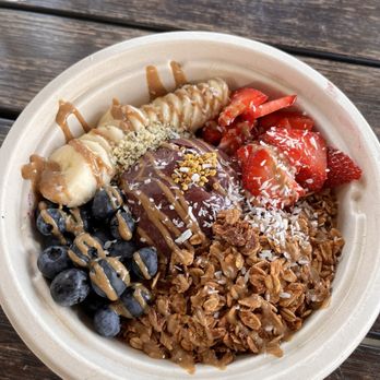 Raw and Juicy - Acai Bowl - Coffee & Tea Near Me - Alys Beach, Florida