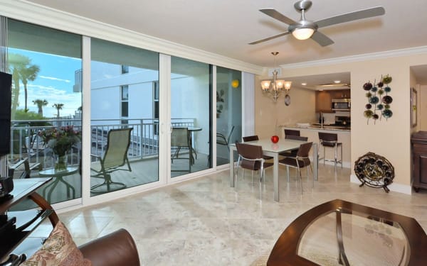 House of the Sun by null