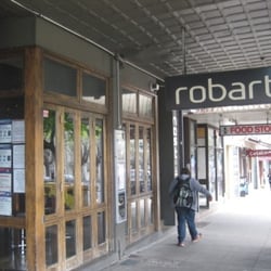 Hey Gorgeous Mondays at robarta