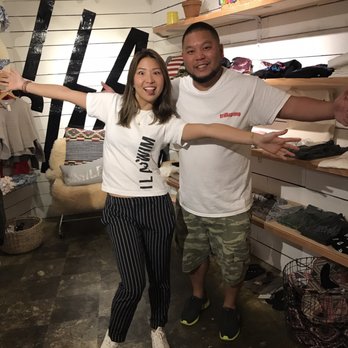88 Tees - Women's Clothing Near Me - Honolulu, Hawaii