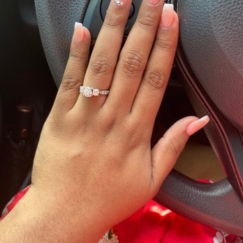 La Villita Nails - A little extra oomph for my wedding day. - Nail Salons Near Me - Irving, Texas La Villita Nails - A little extra oomph for my wedding day. - Nail Salons Near Me - Irving, Texas
