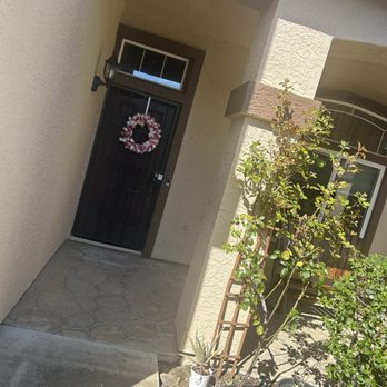 Top Quality Painting - The front door is done in Burgundy. It's beautiful. - Painters Near Me - Folsom, California Top Quality Painting - The front door is done in Burgundy. It's beautiful. - Painters Near Me - Folsom, California