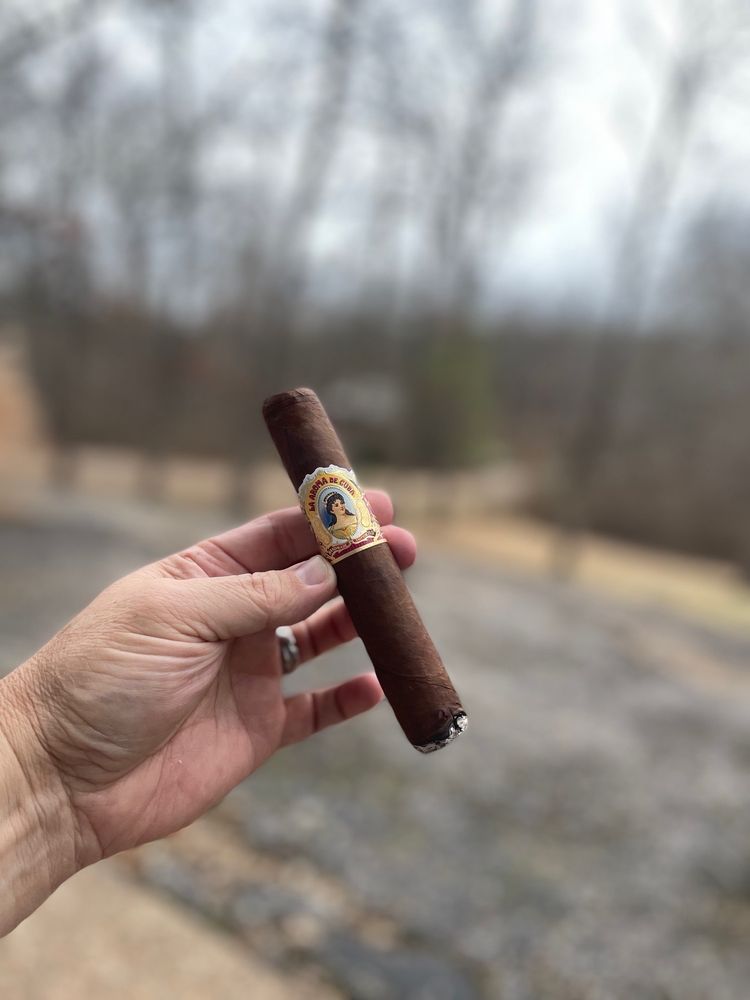 LEATHERWOOD HANDMADE CIGARS Updated July 2024 115 W Springfield St