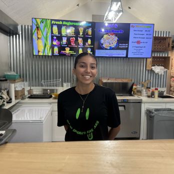 Sugah Daddeh's Kane Juice - Juice Bars & Smoothies Near Me - Aiea, Hawaii
