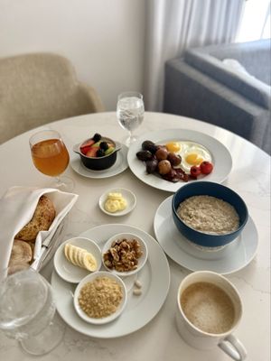 Four Seasons Hotel New Orleans by null