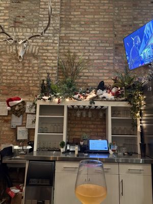 Duneyrr Wine and Beer Company by null