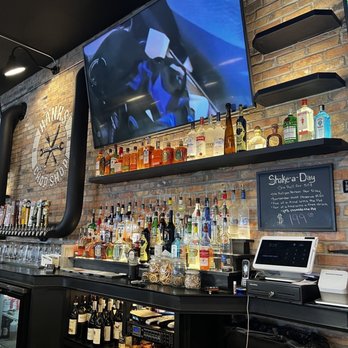 Hanks Chop Shop - Bar area with large TVs - Casinos Near Me - West Yellowstone, Montana Hanks Chop Shop - Bar area with large TVs - Casinos Near Me - West Yellowstone, Montana