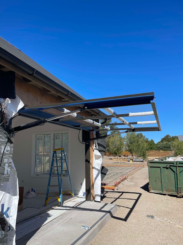 Blue Collar Doors - Garage Door Contractor in Grand View, ID