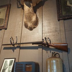 Cracker Barrel Old Country Store - Wall decor