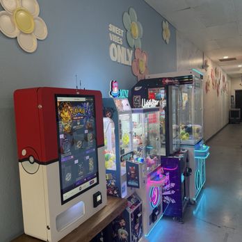 Sweet Ppang - Claw machines & Pokémon vending machine - Bubble Tea Near Me - Fresno, California Sweet Ppang - Claw machines & Pokémon vending machine - Bubble Tea Near Me - Fresno, California