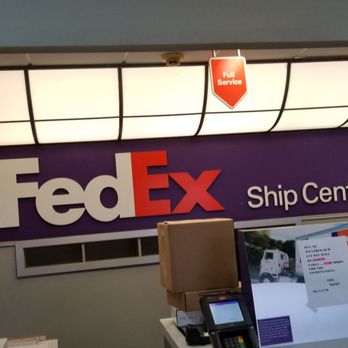 FedEx Ship Center - Shipping Centers Near Me - Signal Hill, California