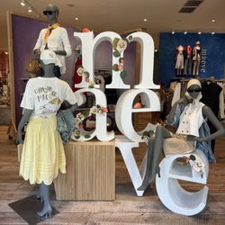 Anthropologie - Entrance