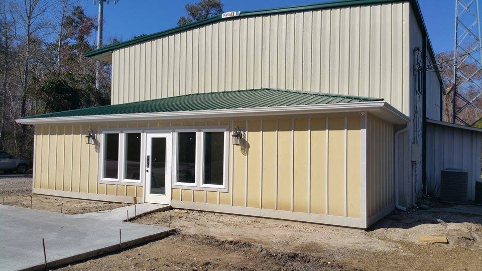 Slide of Extreme Seamless Gutters