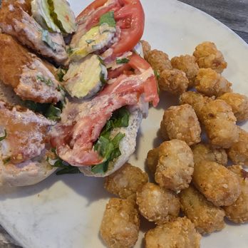 RJ's Family Restaurant - Shrimp Po-Boy - New American Near Me - Camdenton, Missouri RJ's Family Restaurant - Shrimp Po-Boy - New American Near Me - Camdenton, Missouri
