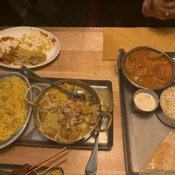 Da Gama - Butter chicken; seafood curry - Indian Near Me - Houston, Texas