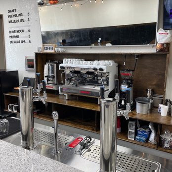 Green Mountain Pizza - Espresso machine - Pizza Near Me - Clermont, Florida